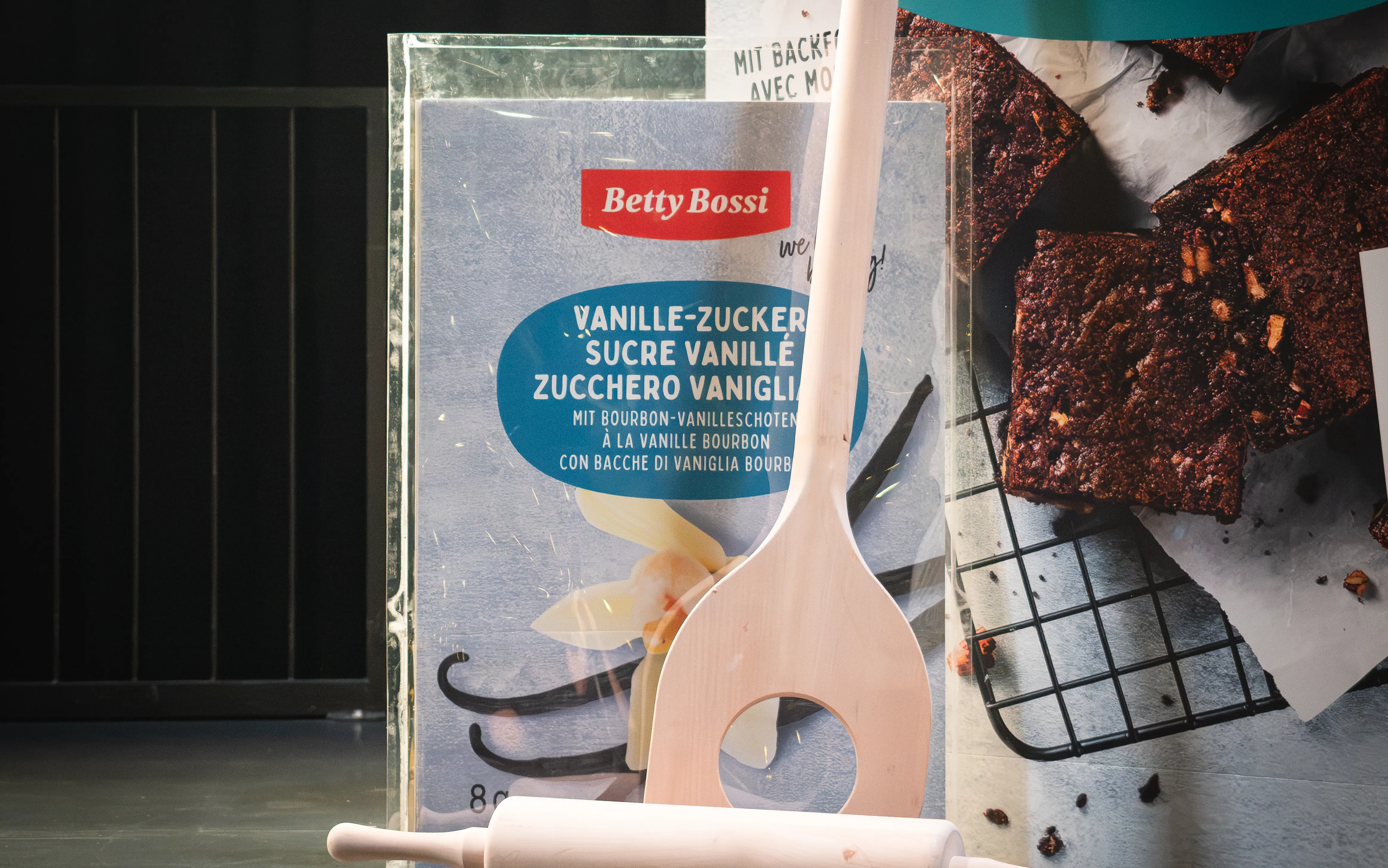 Betty Bossi Produktinszenierung mit Backutensilien beim Coop Pensionierten-Anlass