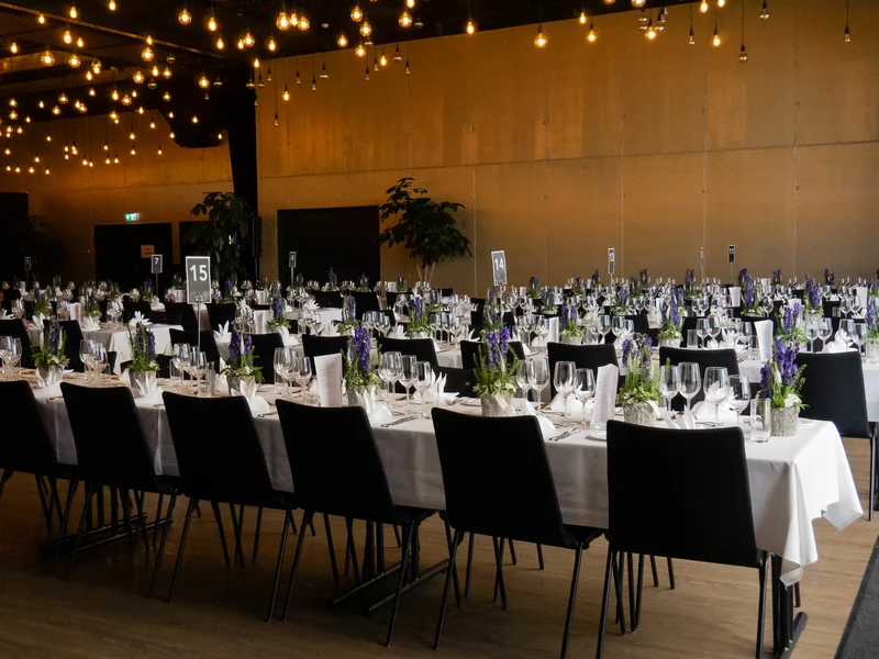 The Hall Zürich offers you a unique atmosphere for your Christmas dinner
