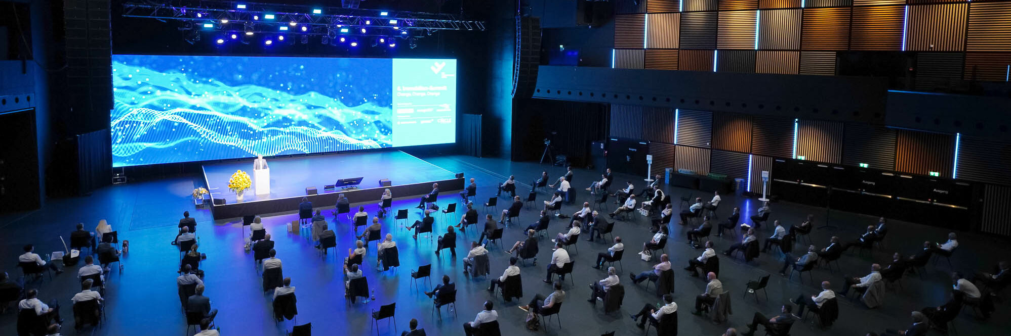 Events während der Coronakrise - das 6. Immobilien-Summit in der Samsung Hall Zürich