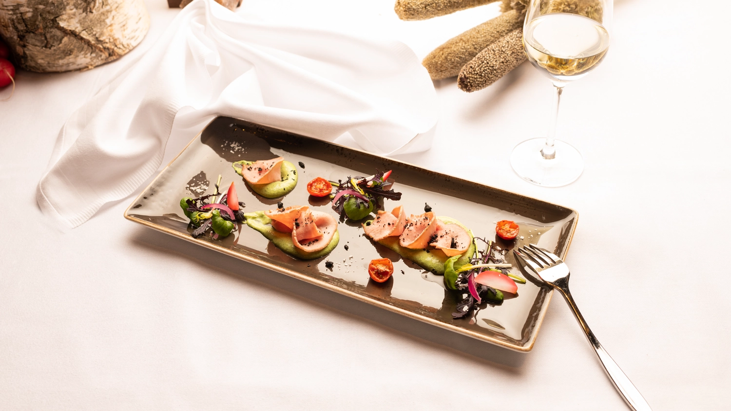 THE HALL Catering