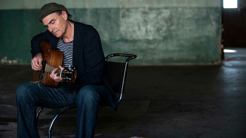 James Taylor Concert on the 21. February 2022 THE HALL Zurich